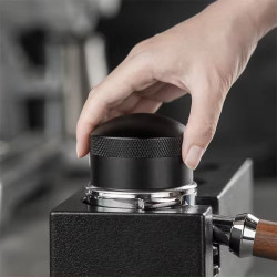 needle distributor