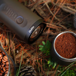 Outin Fino - elektrische Kaffeemühle (Tundra Brown)