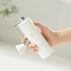 Timemore Chestnut C5 PRO (weiß) – Kaffeemühle