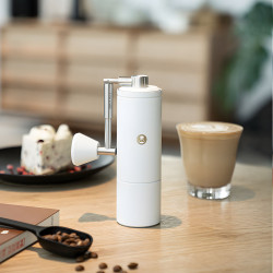 Timemore Chestnut C5 PRO (weiß) – Kaffeemühle